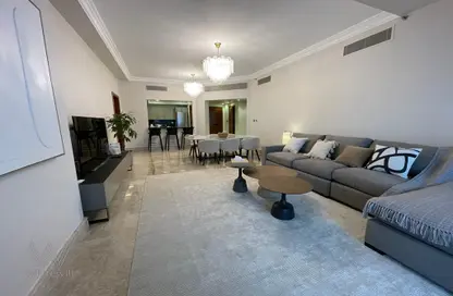 Apartment - 2 Bedrooms - 3 Bathrooms for sale in The Fairmont Palm Residence South - The Fairmont Palm Residences - Palm Jumeirah - Dubai