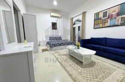 Apartment - Studio - 1 Bathroom for rent in Khalifa City A Villas - Khalifa City A - Khalifa City - Abu Dhabi