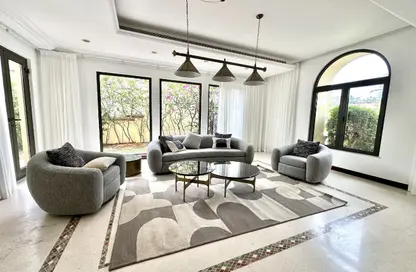 Villa - 4 Bedrooms - 5 Bathrooms for rent in Garden Homes Frond M - Garden Homes - Palm Jumeirah - Dubai
