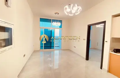 شقة - غرفة نوم - 2 حمامات للايجار في سكايز من دانوب - ارجان - دبي