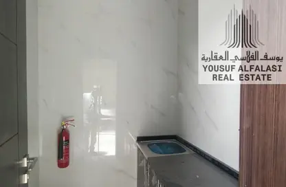 Warehouse - Studio - 1 Bathroom for rent in Al Sajaa Industrial - Al Sajaa - Sharjah
