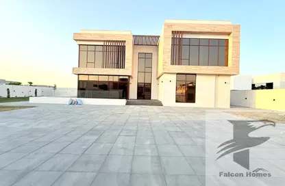 Villa - 4 Bedrooms - 5 Bathrooms for rent in Nad Al Sheba Villas - Nad Al Sheba 3 - Nad Al Sheba - Dubai