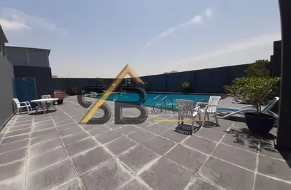 شقة - غرفة نوم - 2 حمامات للايجار في الطوب - منخول - بر دبي - دبي