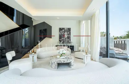 Villa - 4 Bedrooms - 5 Bathrooms for rent in Ixora - Al Barari - Dubai