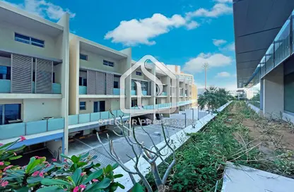 Balcony image for: Apartment - 2 Bedrooms - 2 Bathrooms for sale in Al Nada 1 - Al Muneera - Al Raha Beach - Abu Dhabi, Image 1