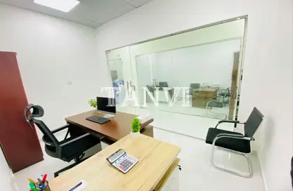 Office Space - Studio - 1 Bathroom for rent in Red Avenue - Al Garhoud - Dubai