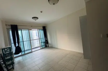 Apartment - 1 Bedroom - 1 Bathroom for rent in V3 Tower - JLT Cluster V - Jumeirah Lake Towers - Dubai