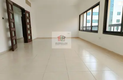 Apartment - 2 Bedrooms - 2 Bathrooms for rent in Al Saada Street - Al Mushrif - Abu Dhabi