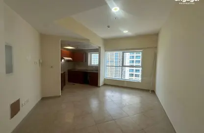 Apartment - 1 Bedroom - 2 Bathrooms for rent in New Dubai Gate 2 - JLT Cluster A - Jumeirah Lake Towers - Dubai