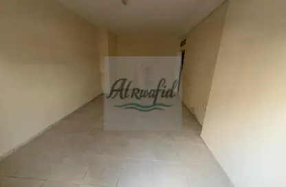 شقة - غرفة نوم - 2 حمامات للايجار في فلل الروضة 2 - 2  الروضة - الروضة - عجمان