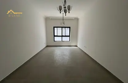Apartment - 2 Bedrooms - 3 Bathrooms for rent in Al Khan Lagoon - Al Khan - Sharjah
