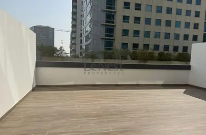 Apartment - 1 Bedroom - 2 Bathrooms for sale in SOL Bay - Business Bay - Dubai
