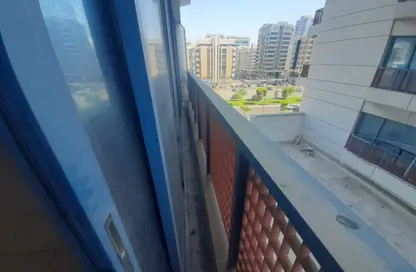 Apartment - 2 Bedrooms - 3 Bathrooms for rent in Tourist Club Area - Abu Dhabi