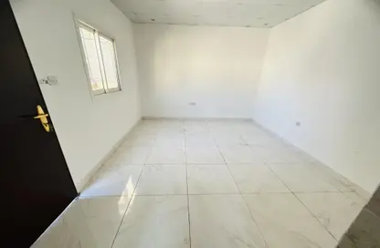 Empty Room image for: Villa - 1 Bathroom for rent in Al Jazeera Sports and Cultural Club - Muroor Area - Abu Dhabi, Image 1