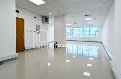 مكتب - استوديو للايجار في كابيتال جولدن تاور - الخليج التجاري - دبي