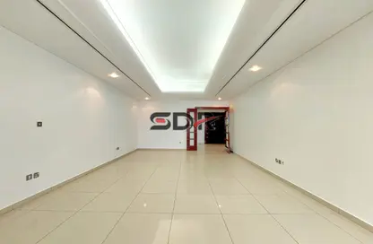 Apartment - 2 Bedrooms - 4 Bathrooms for rent in Al Hana Tower - Al Khalidiya - Abu Dhabi