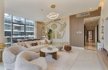 Apartment - 3 Bedrooms - 5 Bathrooms for sale in Golf Veduta A - Golf Veduta Hotel Apartments - DAMAC Hills - Dubai