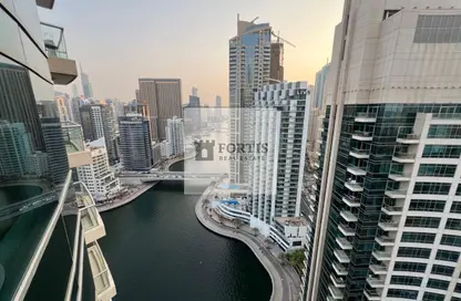 Apartment - 1 Bedroom - 2 Bathrooms for rent in Fairfield Tower - Park Island - Dubai Marina - Dubai