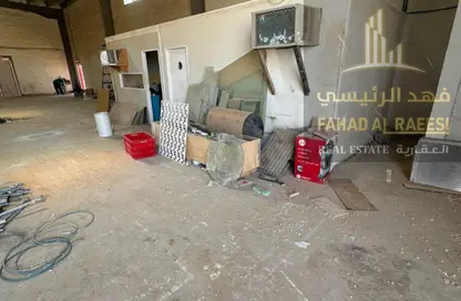 مستودع - استوديو - 1 حمام للايجار في أم الثعوب - أم القيوين