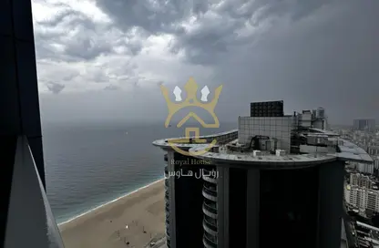 شقة - غرفة نوم - 2 حمامات للبيع في مساكن كورنيش عجمان - طريق كورنيش عجمان - عجمان