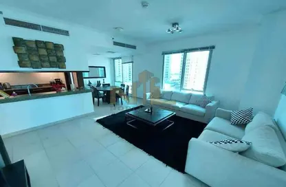 Living / Dining Room image for: Apartment - 1 Bedroom - 2 Bathrooms for rent in Beauport Tower - Marina Promenade - Dubai Marina - Dubai, Image 1