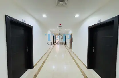 شقة - 2 غرف نوم - 3 حمامات للايجار في الغيل - المطارد - العين