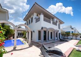 Outdoor House image for: Villa - 5 bedrooms - 5 bathrooms for sale in Garden Homes Frond C - Garden Homes - Palm Jumeirah - Dubai, Image 1