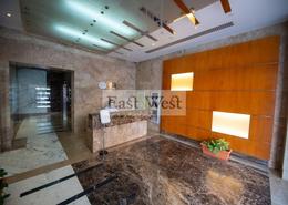 صورةاستقبال / بهو لـ: شقة - 2 غرف نوم - 3 حمامات للكراء في شارع حمدان - أبوظبي, صورة 1