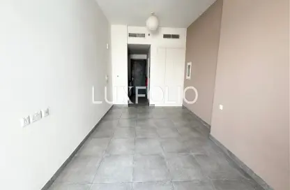 Apartment - Studio - 1 Bathroom for rent in Lucky 1 Residence - District 13 - Jumeirah Village Circle - Dubai