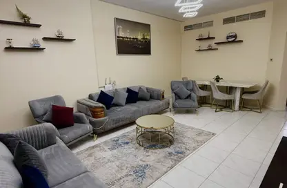 Apartment - 2 Bedrooms - 2 Bathrooms for rent in Beach Tower 1 - Al Khan Lagoon - Al Khan - Sharjah