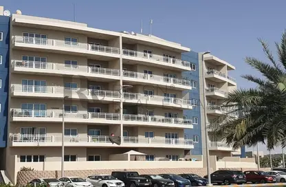 Apartment - 2 Bedrooms - 2 Bathrooms for rent in Tower 28 - Al Reef Downtown - Al Reef - Abu Dhabi