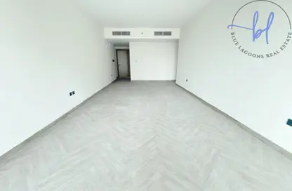 شقة - غرفة نوم - 4 حمامات للايجار في سكن الف نون - قرية الجميرا سركل - دبي