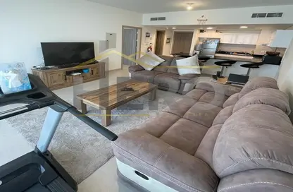 Living Room image for: Apartment - 1 Bedroom - 2 Bathrooms for sale in Soho Square - Saadiyat Island - Abu Dhabi, Image 1