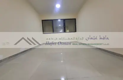 Apartment - 3 Bedrooms - 4 Bathrooms for rent in Airport Road - Abu Dhabi