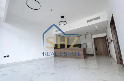 شقة - غرفة نوم - 2 حمامات للبيع في رويال ريجينسي - الخليج التجاري - دبي