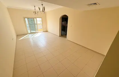 Apartment - 2 Bedrooms - 2 Bathrooms for rent in Muwaileh 29 Building - Muwaileh - Sharjah