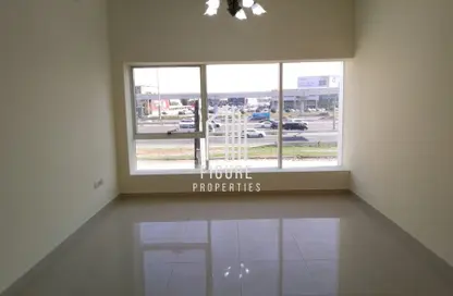 Apartment - 1 Bedroom - 2 Bathrooms for rent in Infinity Building - Sheikh Zayed Road - Dubai