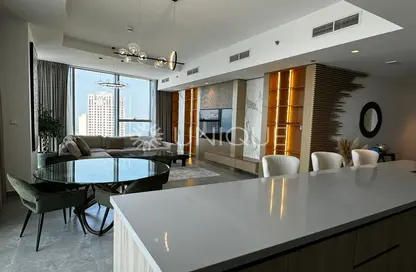 Living / Dining Room image for: Apartment - 3 Bedrooms - 4 Bathrooms for rent in Stella Maris - Dubai Marina - Dubai, Image 1