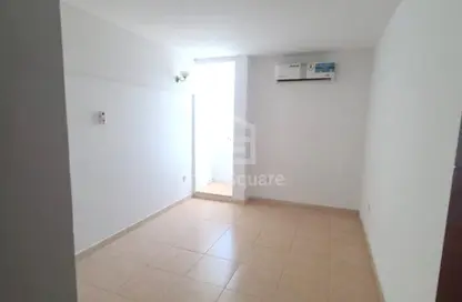 Apartment - 2 Bedrooms - 2 Bathrooms for rent in Hor Al Anz - Deira - Dubai