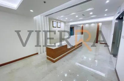 Office Space - Studio - 2 Bathrooms for rent in CI Tower - Cornich Al Khalidiya - Al Khalidiya - Abu Dhabi