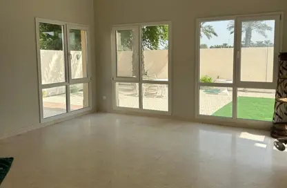 Villa - 5 Bedrooms - 6 Bathrooms for rent in Meadows 1 - Meadows - Dubai Villa - 5 Bedrooms - 6 Bathrooms for rent in Meadows 1 - Meadows - Dubai