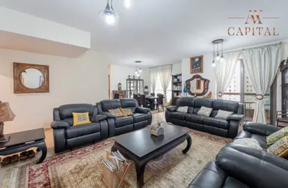 Living Room image for: Apartment - 1 Bedroom - 2 Bathrooms for sale in Murjan 2 - Murjan - Jumeirah Beach Residence - Dubai, Image 1