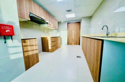 Apartment - 2 Bedrooms - 3 Bathrooms for rent in DXB Tower - Sheikh Zayed Road - Dubai