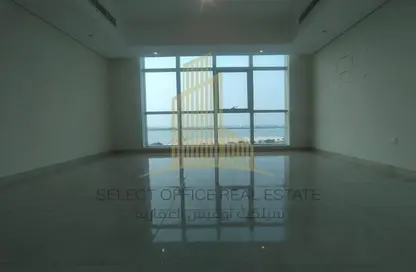 Empty Room image for: Apartment - 1 Bedroom - 2 Bathrooms for rent in Corniche Residence - Corniche Road - Abu Dhabi, Image 1