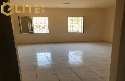 Apartment - Studio - 1 Bathroom for rent in U18 - Italy Cluster - International City - Dubai