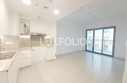 Apartment - 2 Bedrooms - 2 Bathrooms for sale in Zahra Breeze Apartments 4A - Zahra Breeze Apartments - Town Square - Dubai