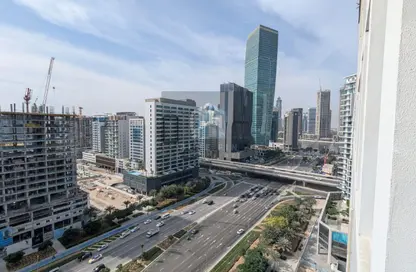 Apartment - Studio - 1 Bathroom for rent in SOL Bay - Business Bay - Dubai