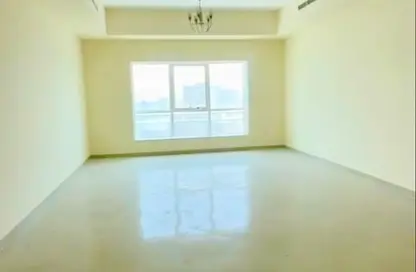 Apartment - 3 Bedrooms - 4 Bathrooms for sale in Al Majaz 1 - Al Majaz - Sharjah