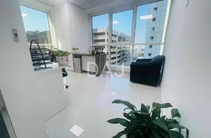 Office Space - Studio - 1 Bathroom for rent in Aspin Tower - Sheikh Zayed Road - Dubai
