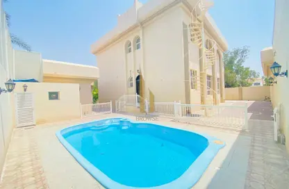 فيلا - 4 غرف نوم - 4 حمامات للايجار في فلل الجميرا 1 - جميرا 1 - الجميرا - دبي